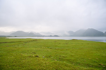 欧莱雅男士磨砂洁面膏使用方法及频率 欧莱雅磨砂洗面奶