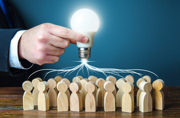 母凭子贵的凭是什么意思 母凭子贵什么意思